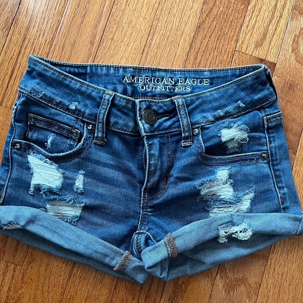 American Eagle shorts!